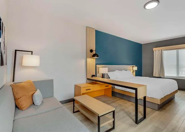 Comfort Hotel 4*